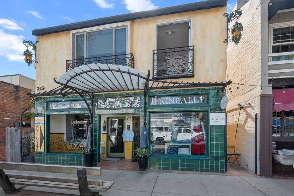 TRUST SALE  –  BALBOA ISLAND  –  NEWPORT BEACH